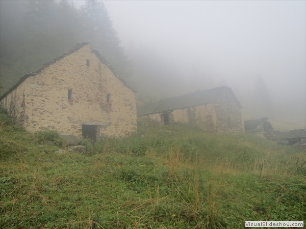 ...die Alpe Possetto, wo Walter das Vieh gehütet, zentrifugiert und......brav <br/>geschmuggelt hat! 