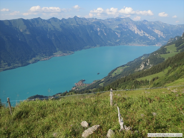 Blick nach Iseltwald, Brienzergrat mit Brienzer-Rothorn