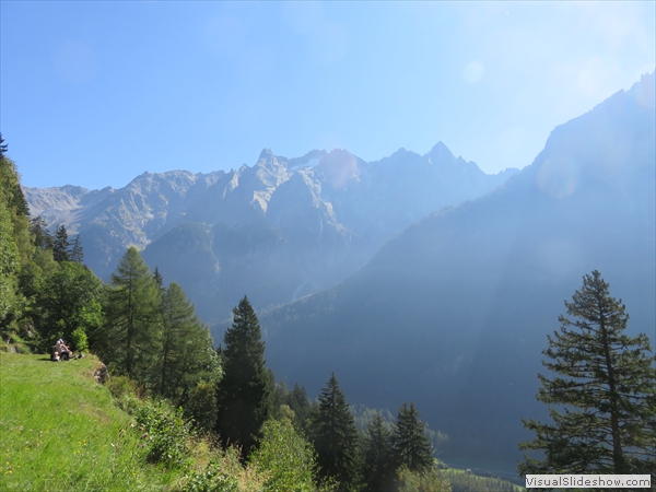 Piz Bacun, der höchste rechts
