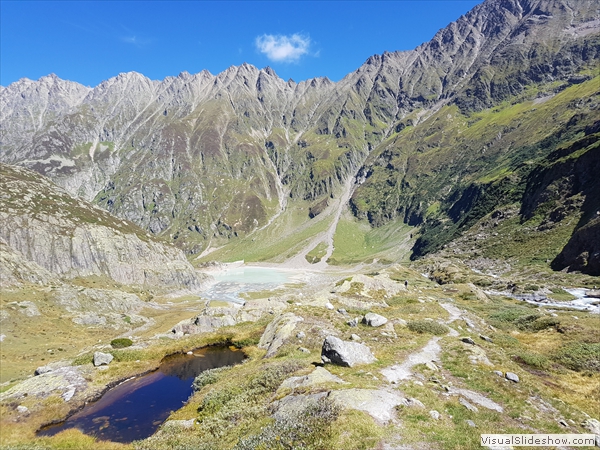 ...der Mattenalpsee kommt in Sicht, hinten Schaflägerstöcke...
