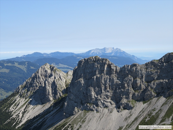 ...von rechts Rossflue und Schafnase (Giswilerstöcke), hinten Pilatus