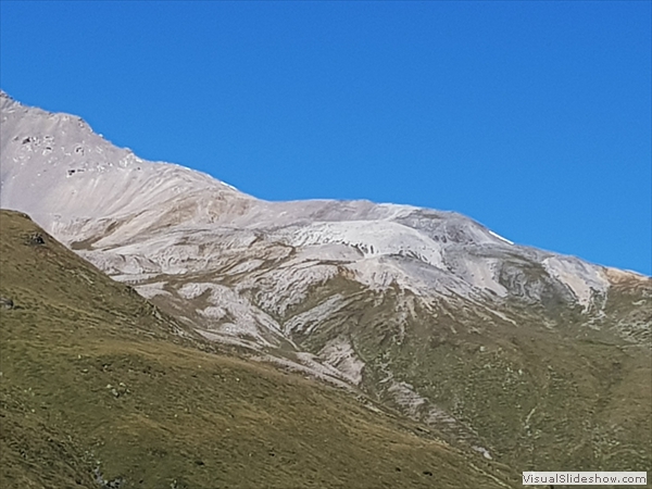 ...letzter Gletscher (!) oder doch Ungeheuer (?)...